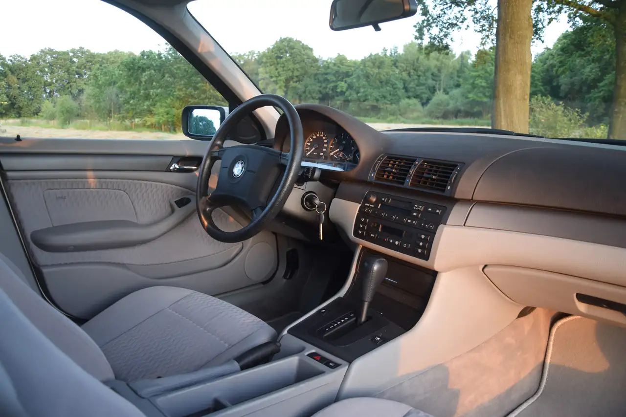 BMW 318 E46 Automatic – Alpinweiss 3 – 134.062km, foto 9