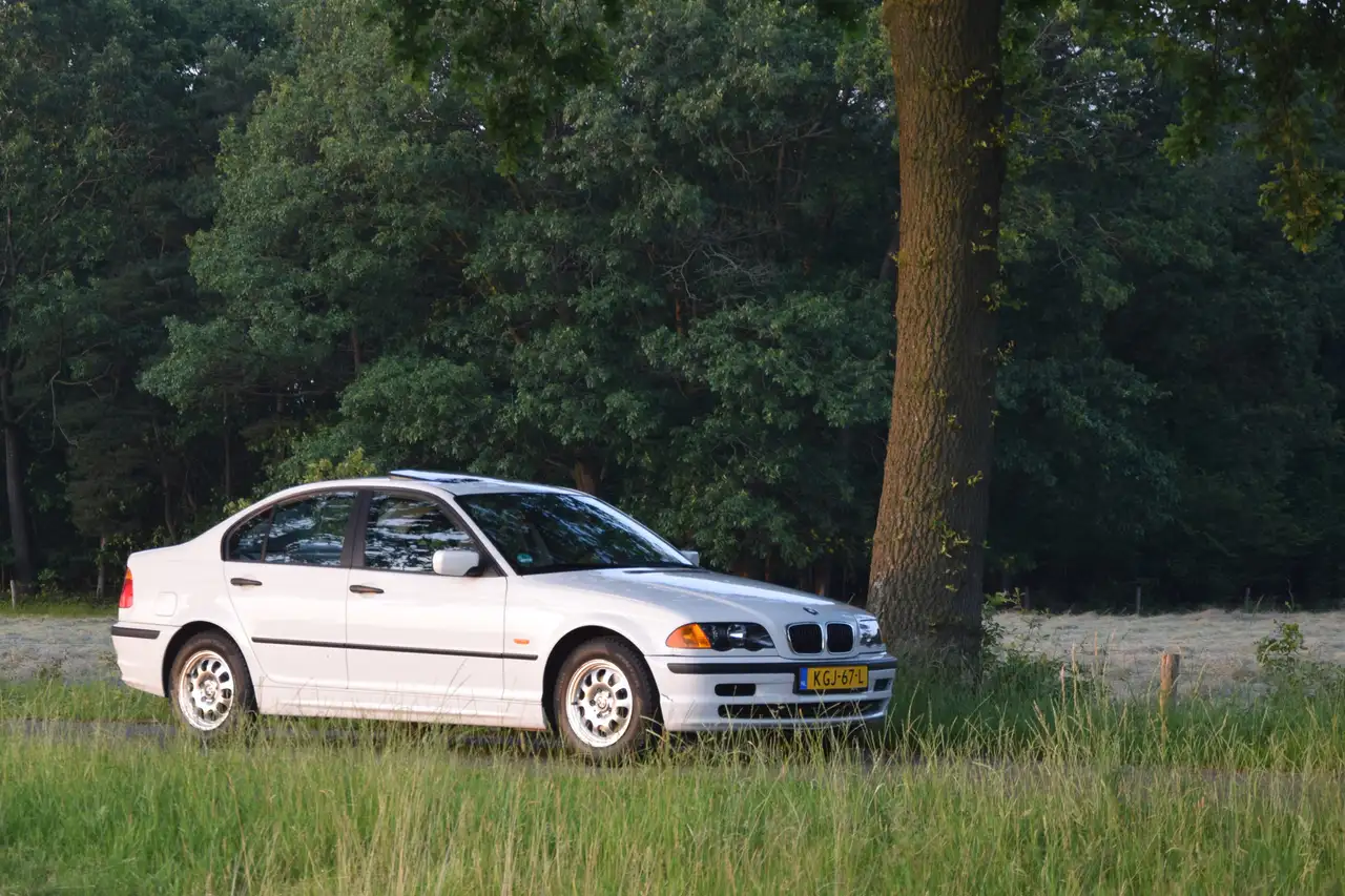 BMW 318 E46 Automatic – Alpinweiss 3 – 134.062km, foto 11