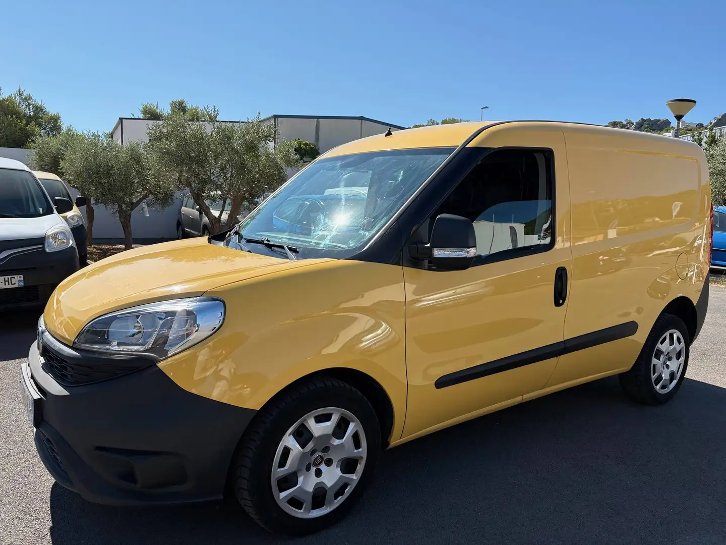 Fiat Doblo Cargo FT 1.4 GNV TJET 120 Pack 120ch Jaune - 2