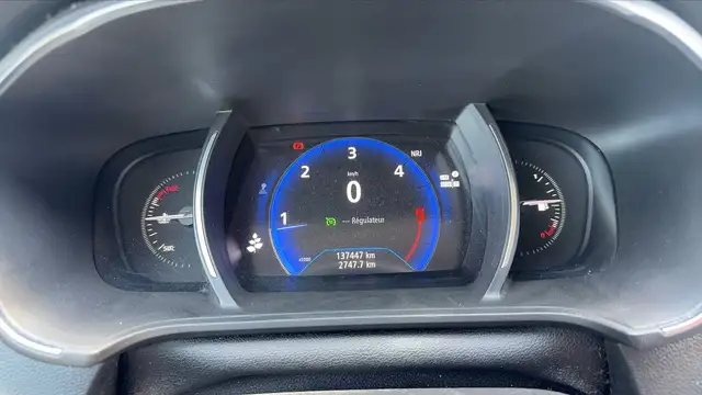 Renault Megane view 12