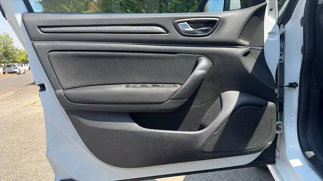 Renault Megane view 7