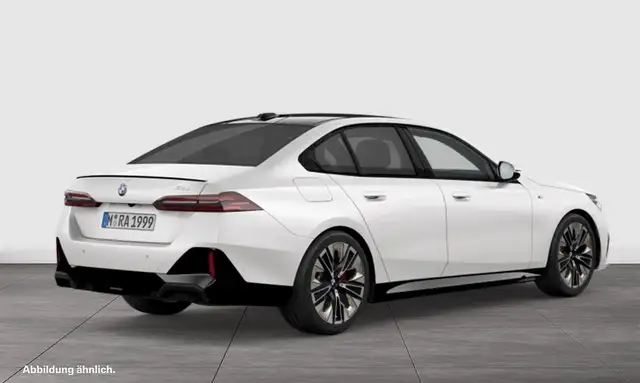 BMW 5 Series view 2