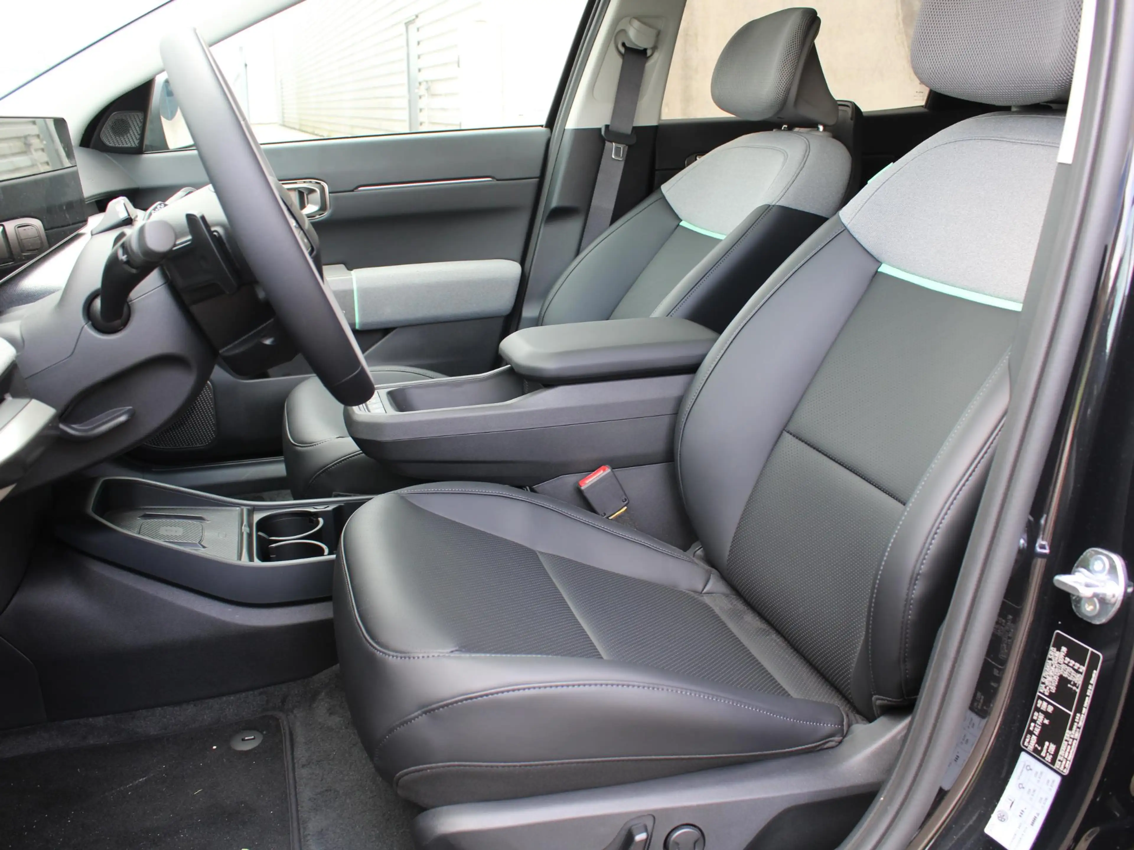 Kia EV4 Plus Advanced 58.3 kWh | PANORAMSICH SCHUIFDAK | H — photo 4