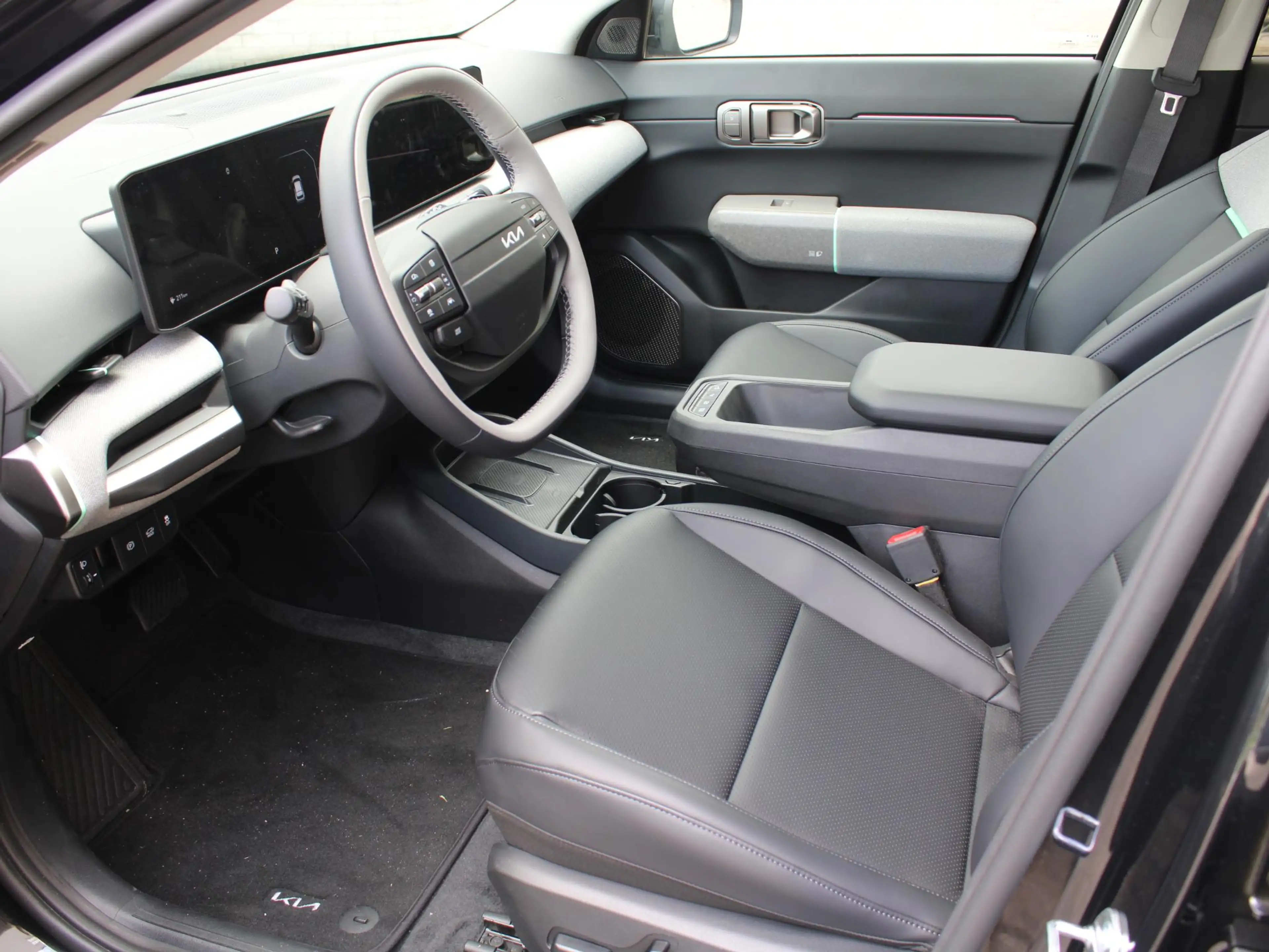 Kia EV4 Plus Advanced 58.3 kWh | PANORAMSICH SCHUIFDAK | H — photo 2