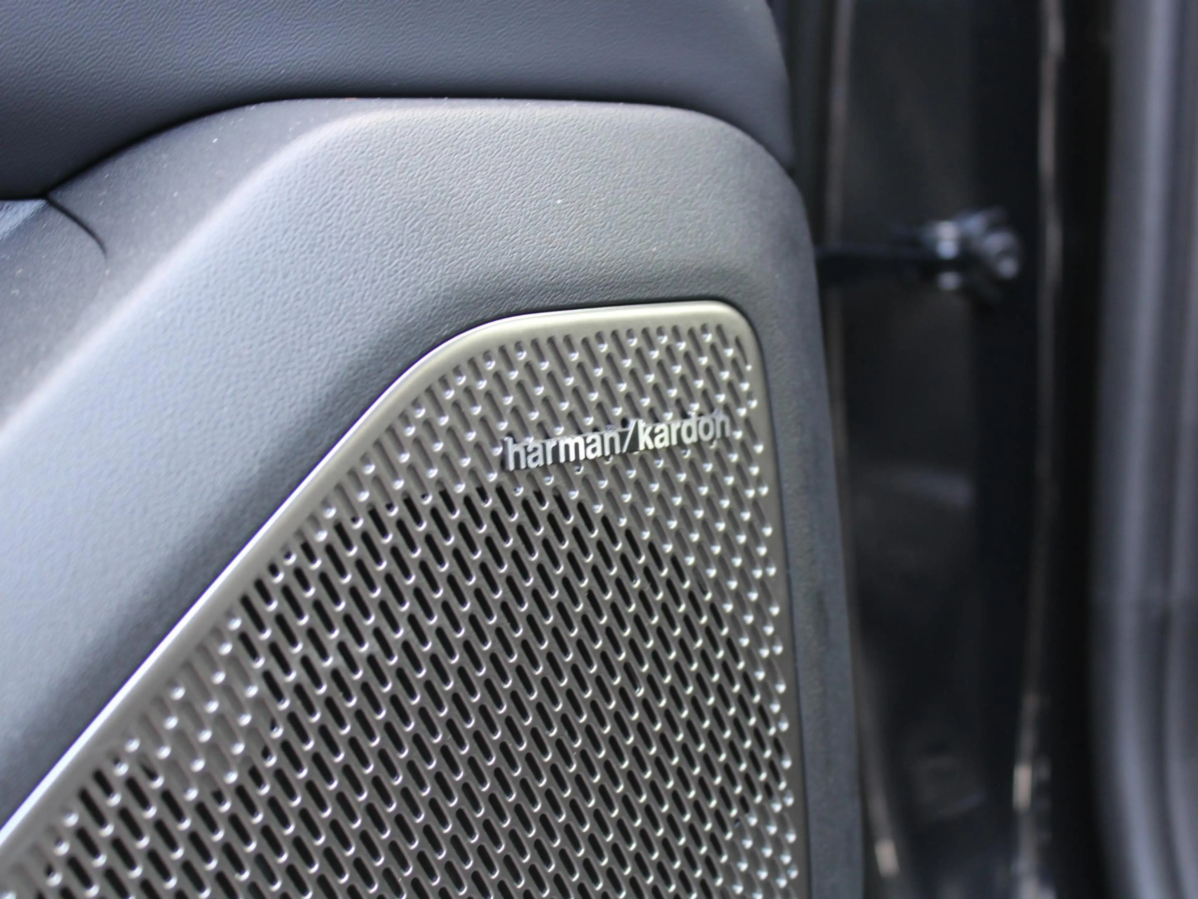 Kia EV4 Plus Advanced 58.3 kWh | PANORAMSICH SCHUIFDAK | H — photo 12