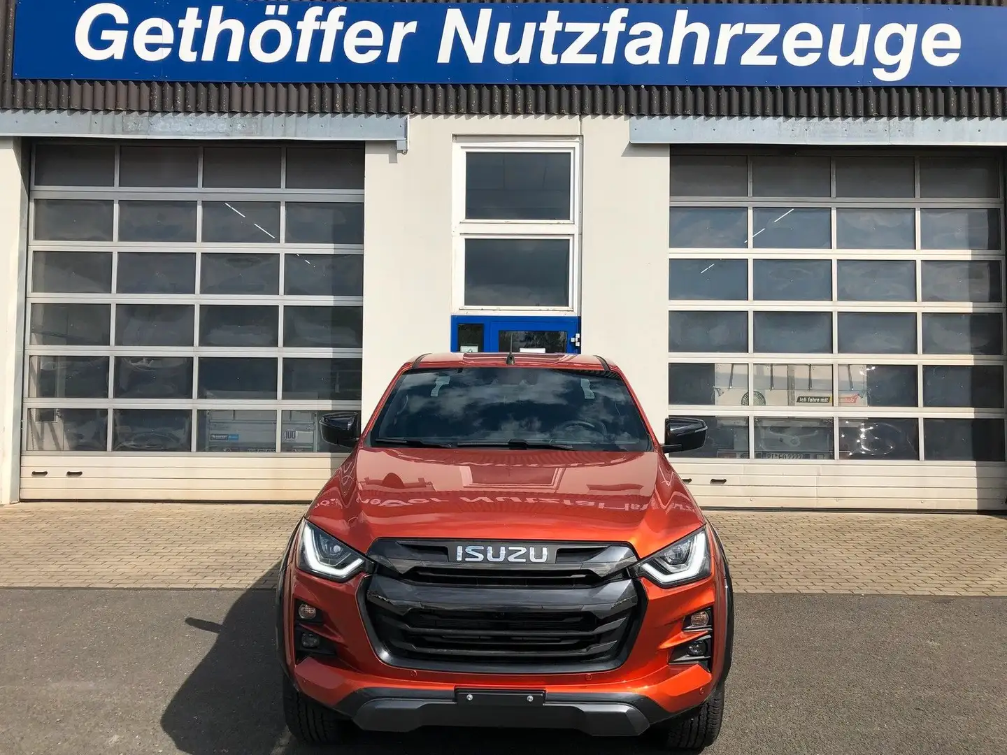 Isuzu D-Max Double Cab V-Cross AT + SOFORT + Naranja - 2