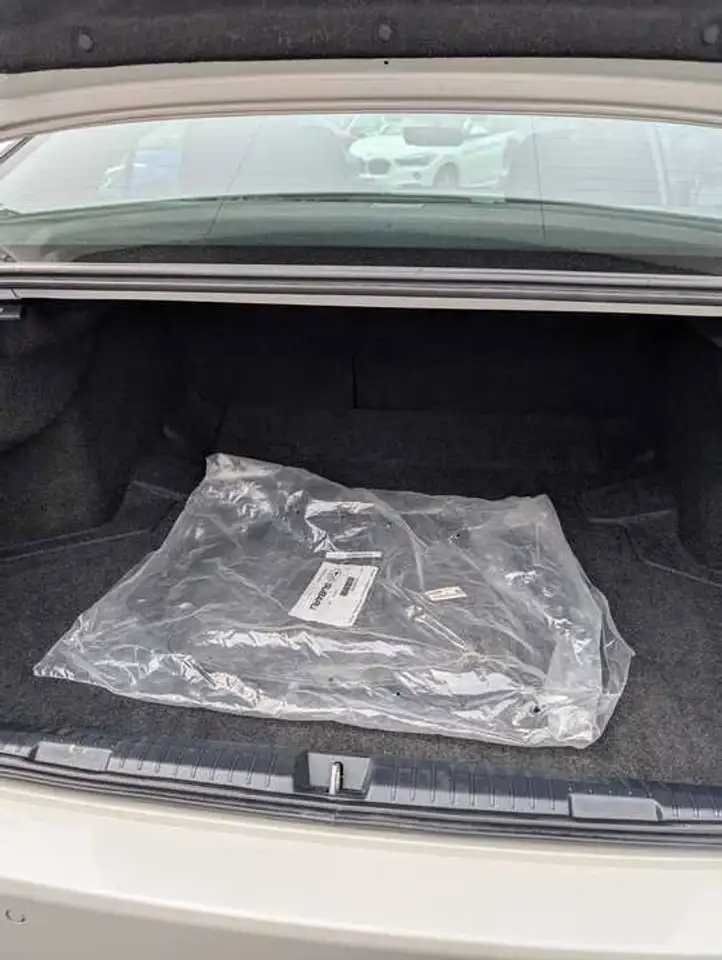 Subaru Legacy снимка Subaru Legacy