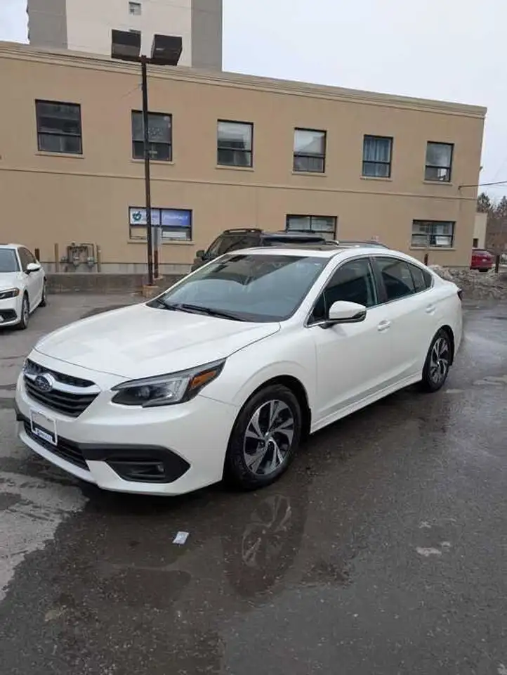 Subaru Legacy снимка Subaru Legacy