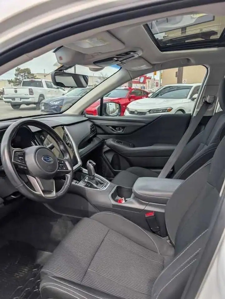 Subaru Legacy снимка Subaru Legacy