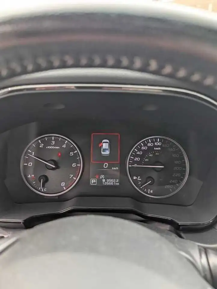 Subaru Legacy снимка Subaru Legacy