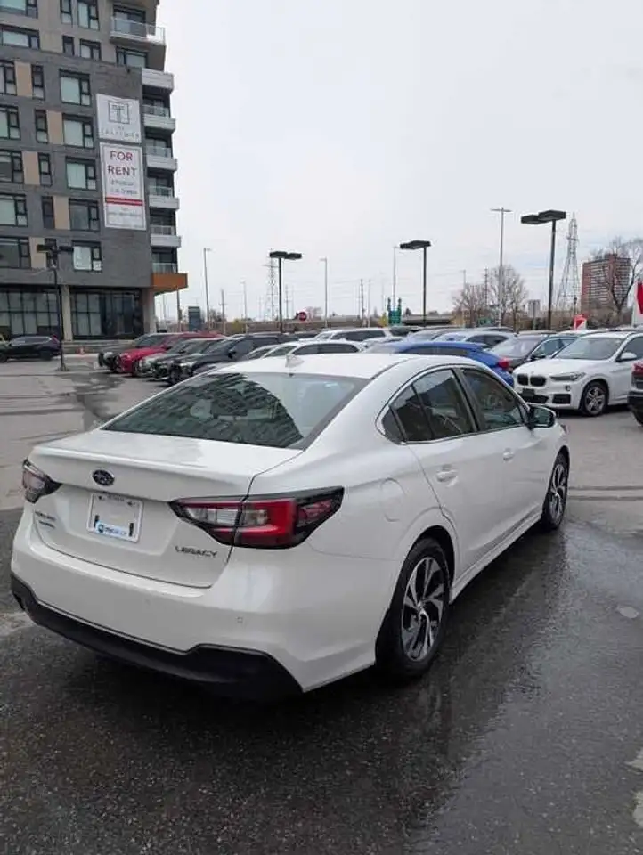 Subaru Legacy снимка Subaru Legacy