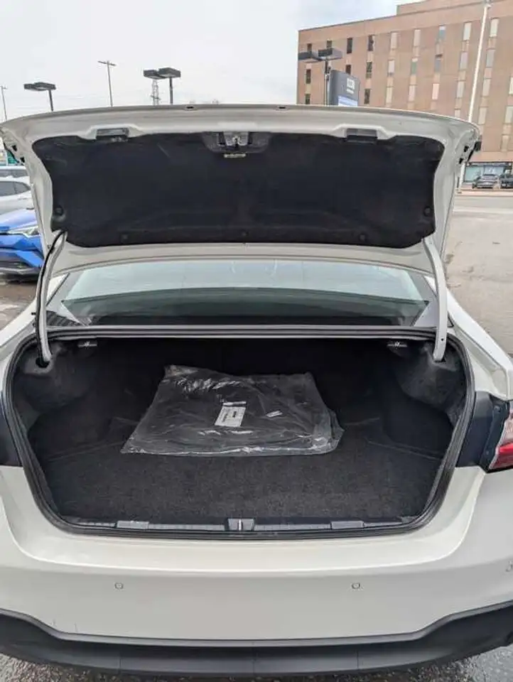 Subaru Legacy снимка Subaru Legacy