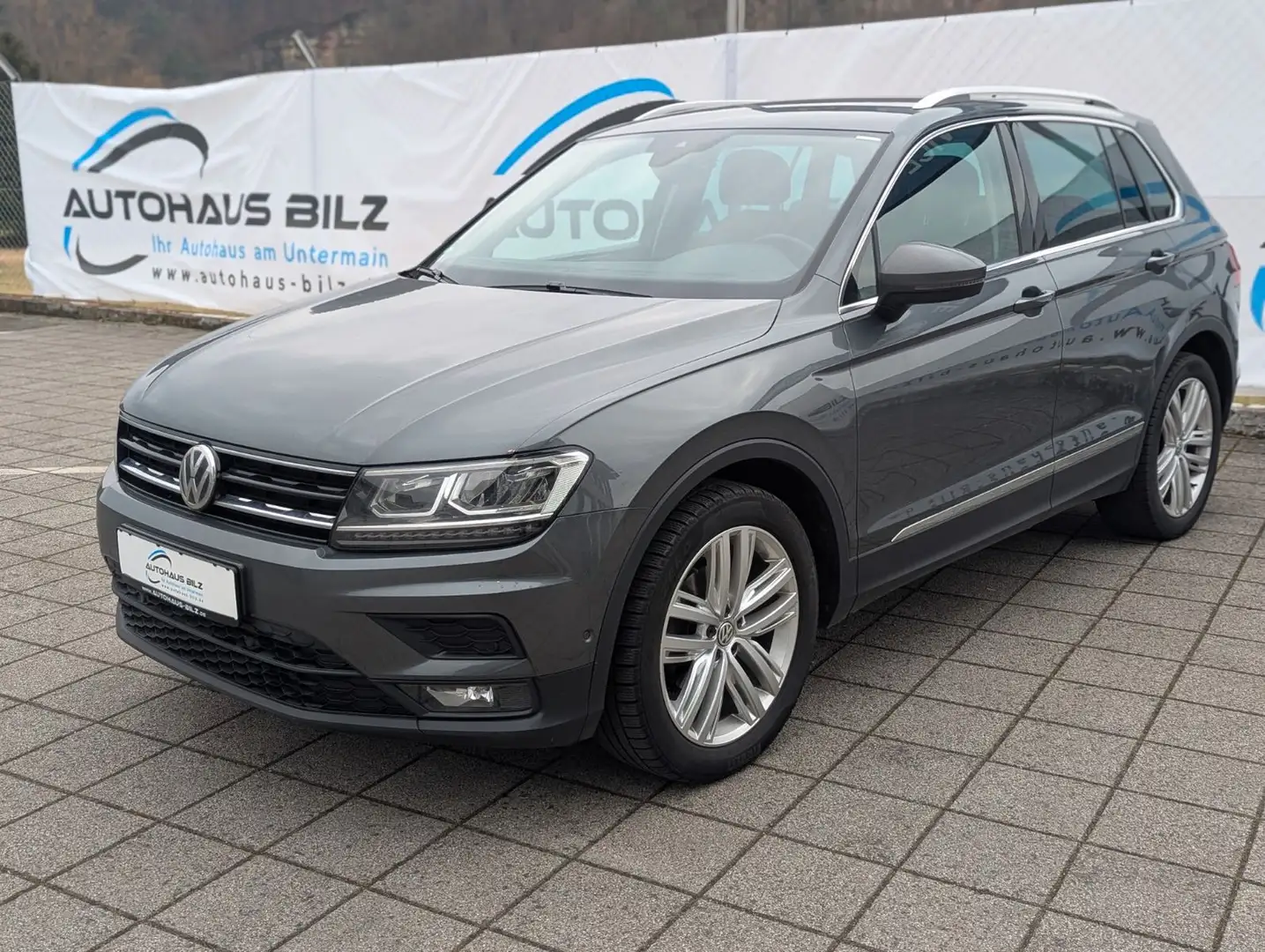 Volkswagen Tiguan Comfortline*Navi*Kamera*Massagesitze*LED* Gris - 2