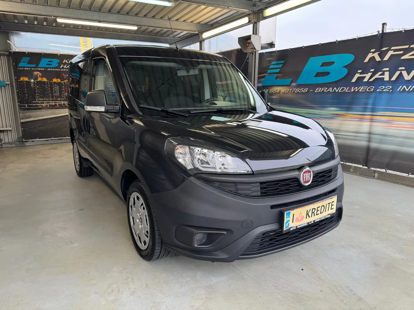 Fiat Doblo 1,6 MultiJet 95 SCR Maxi Easy LR Schwarz - 1