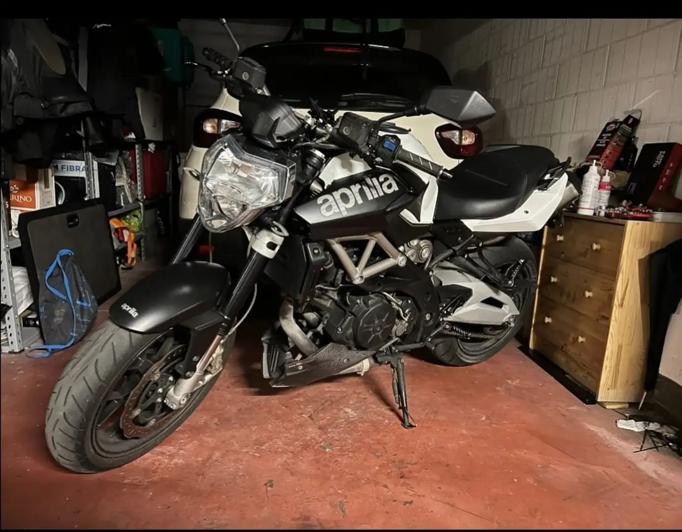 Aprilia Shiver 750 Alb - 2