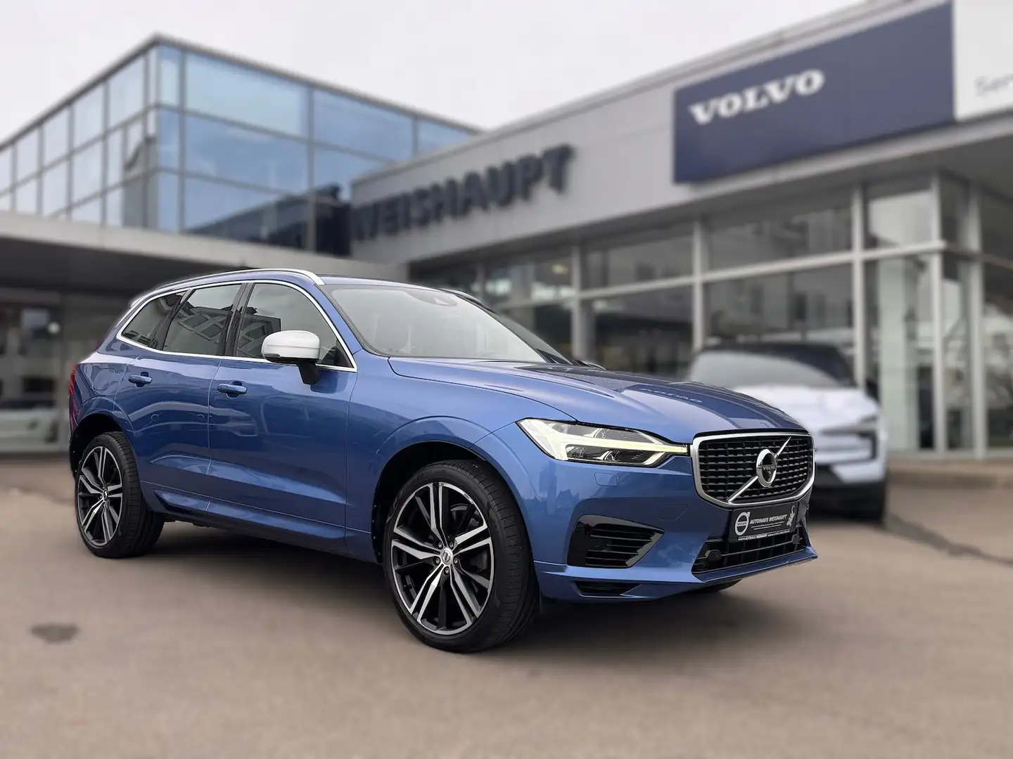 Volvo XC60 T8*R-Design*Luftfw*AHK*Pano*ACC*BLIS*HeadUp Blau - 1