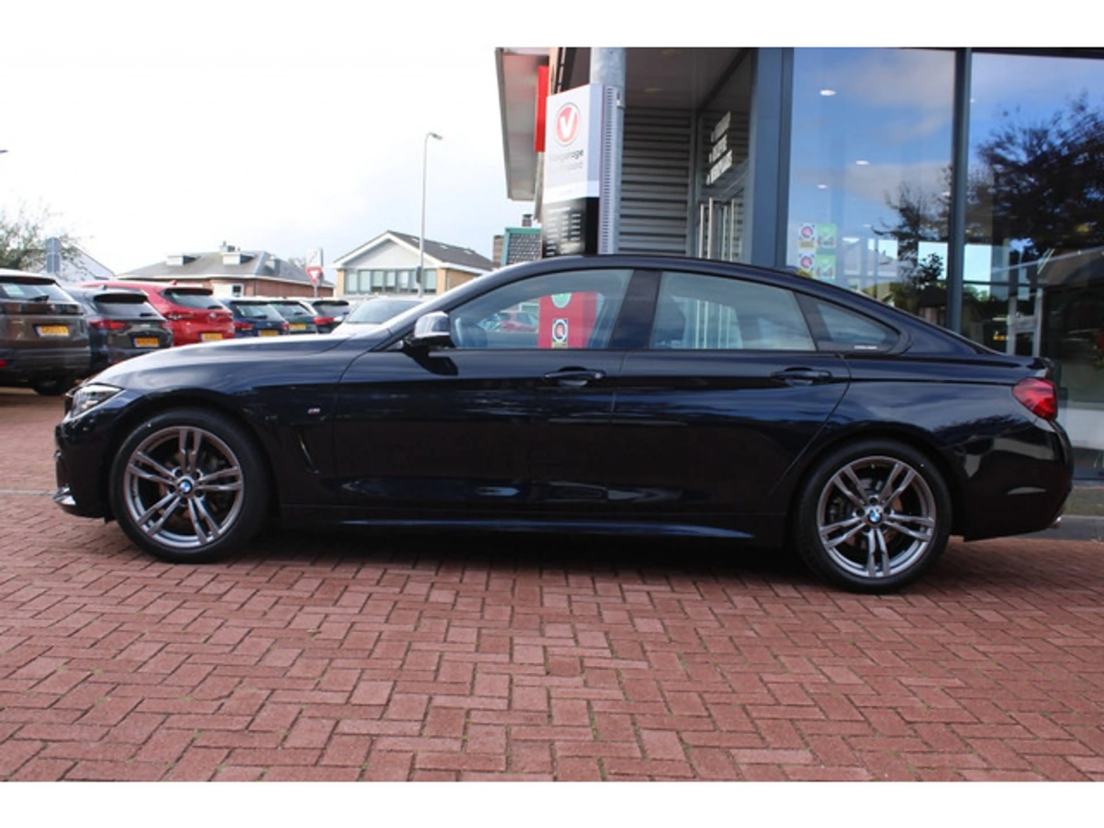 BMW 418 4 Serie Gran Coupé (F36) 418i Aut. *Executive* | M — photo 2