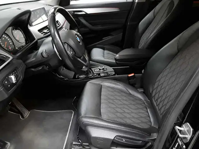 BMW X1 view 3