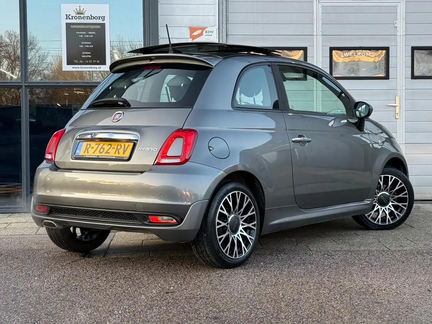Fiat 500 1.0 Hybrid Sport, PANO, CARPLAY, NAP Grijs - 2