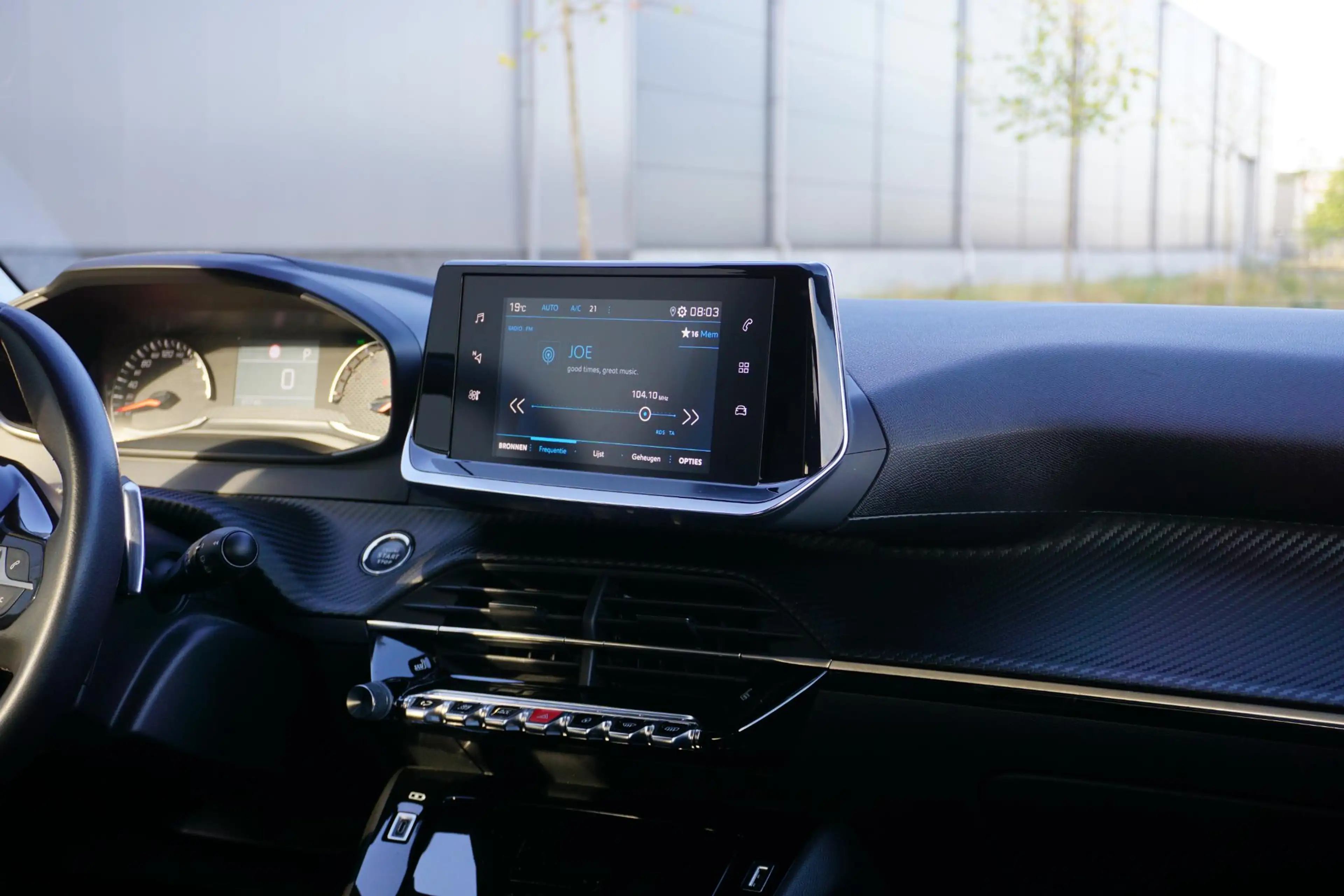 Peugeot 2008 1.2 PureTech Allure Pack in Topstaat |Trekhaak |Ca — photo 8