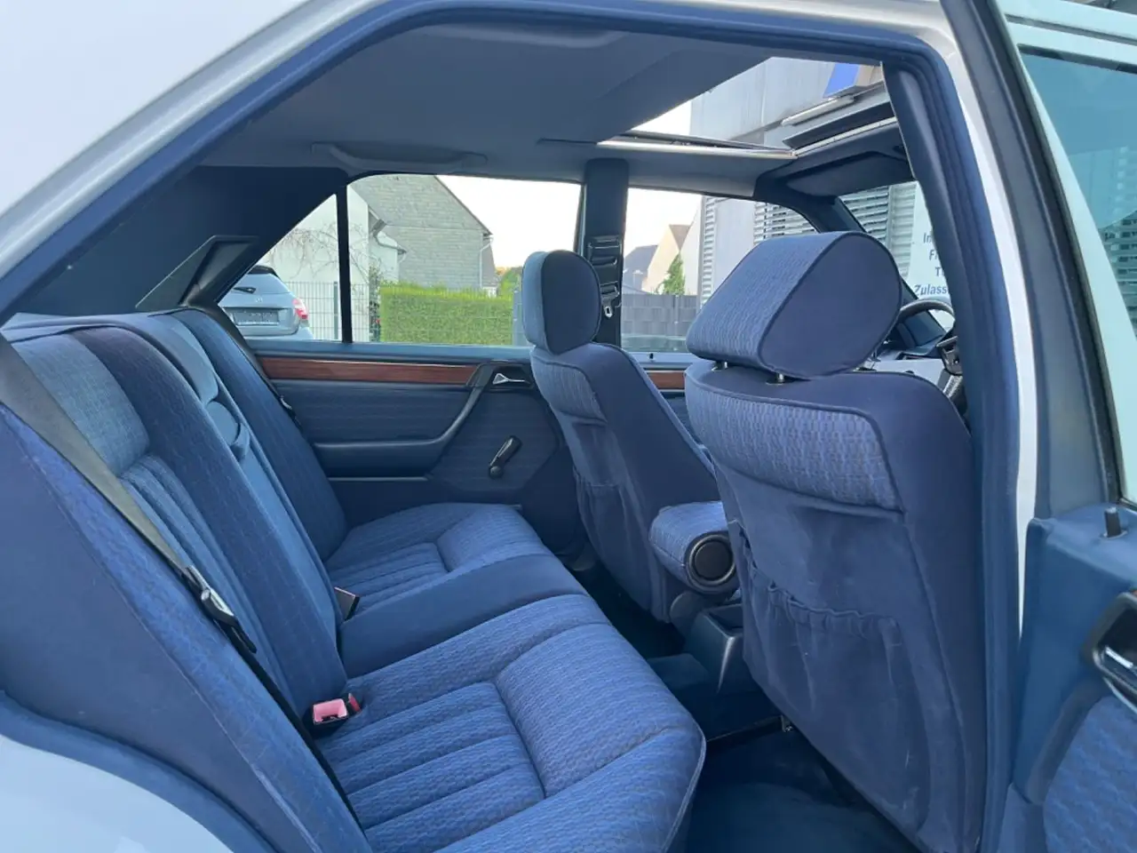 Mercedes-Benz E 200 Lim Schiebedach H-Zulassung Gelegenheit !!, foto 3
