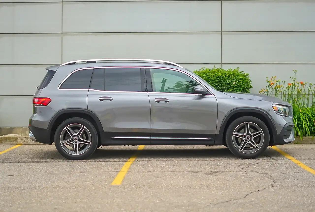 Mercedes-Benz GLB снимка Mercedes-Benz GLB