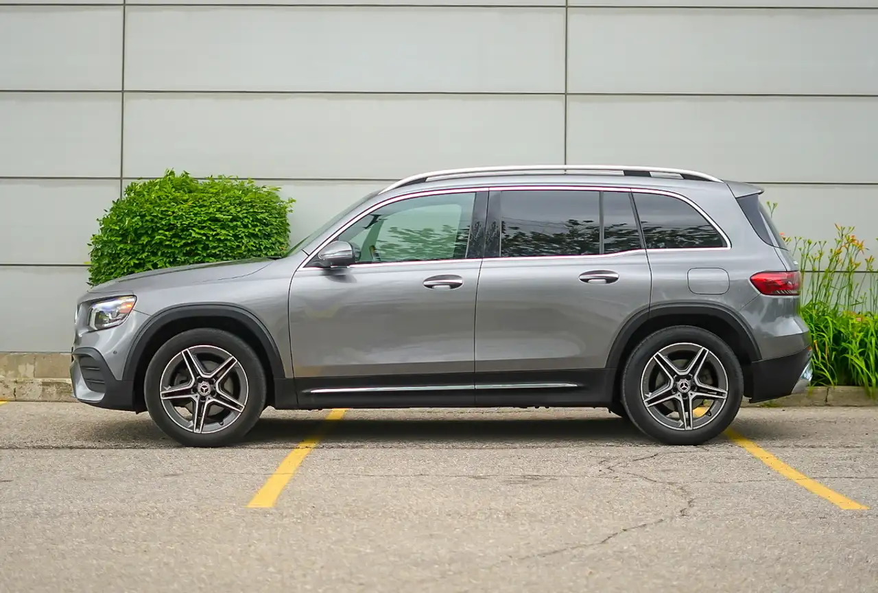 Mercedes-Benz GLB снимка Mercedes-Benz GLB