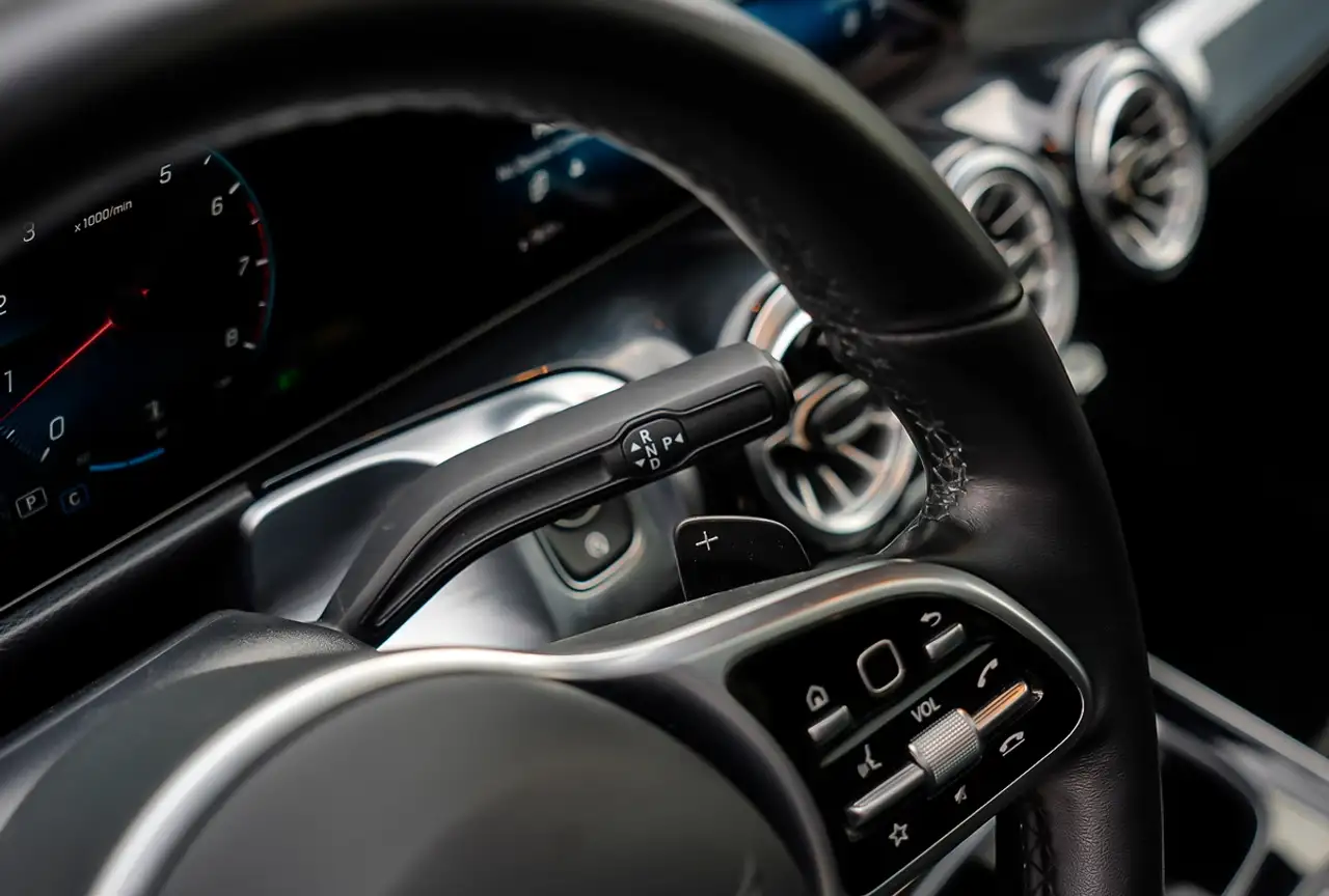 Mercedes-Benz GLB снимка Mercedes-Benz GLB