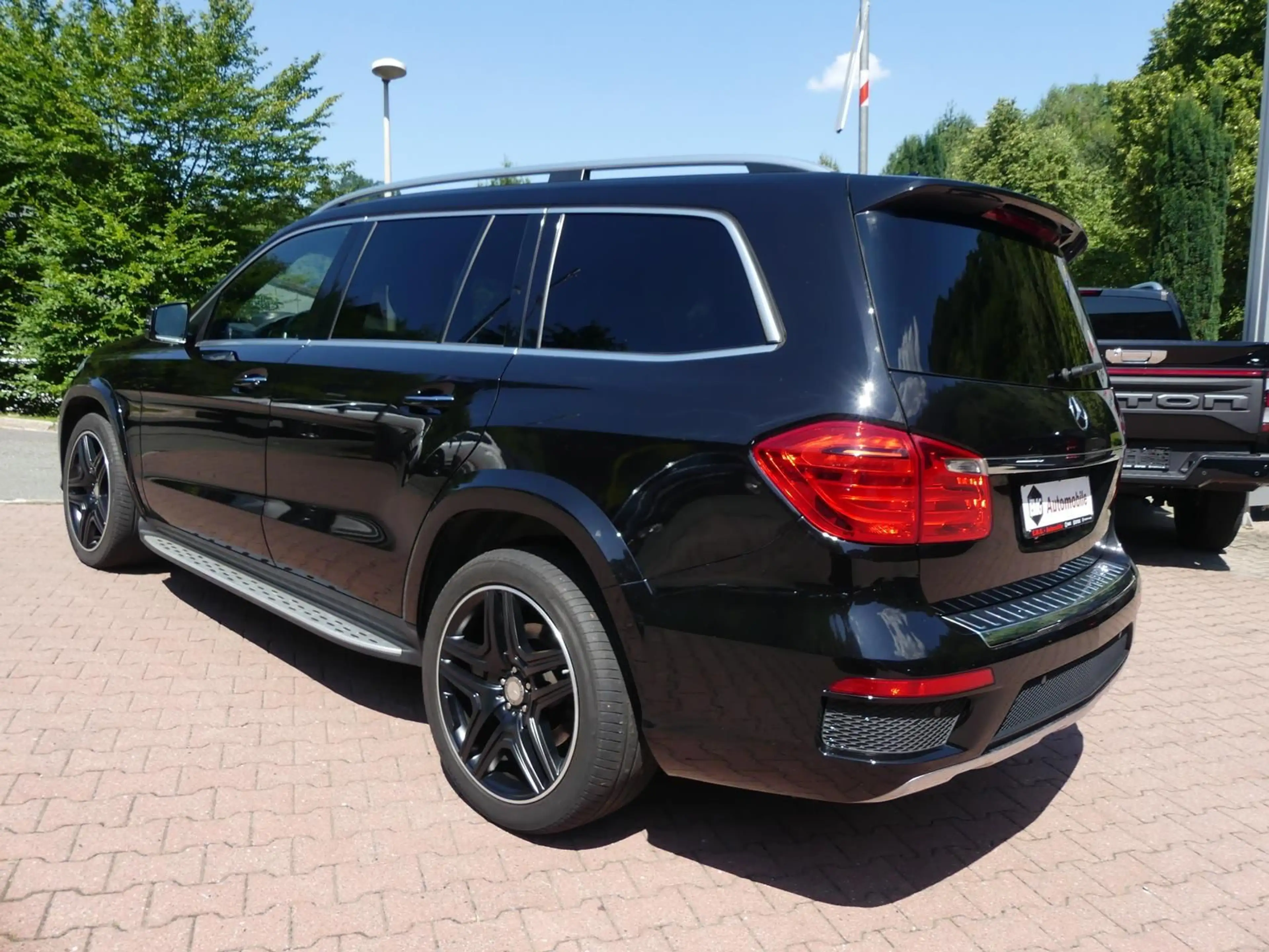 Mercedes-Benz GL 350 *AMG*4Matic*7 Sitze*Sitzbel*Leder*Kam*Pano — photo 7