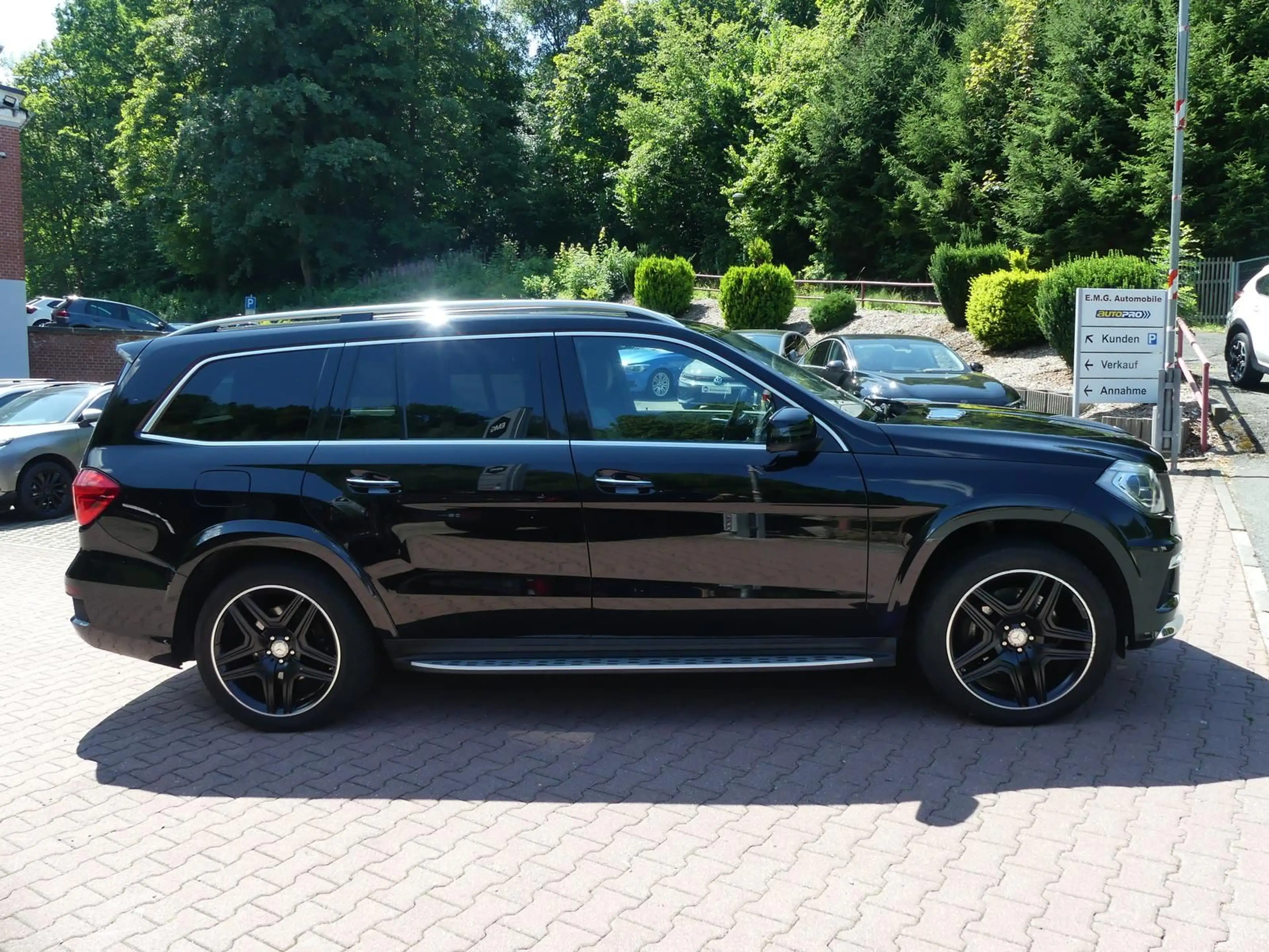 Mercedes-Benz GL 350 *AMG*4Matic*7 Sitze*Sitzbel*Leder*Kam*Pano — photo 4