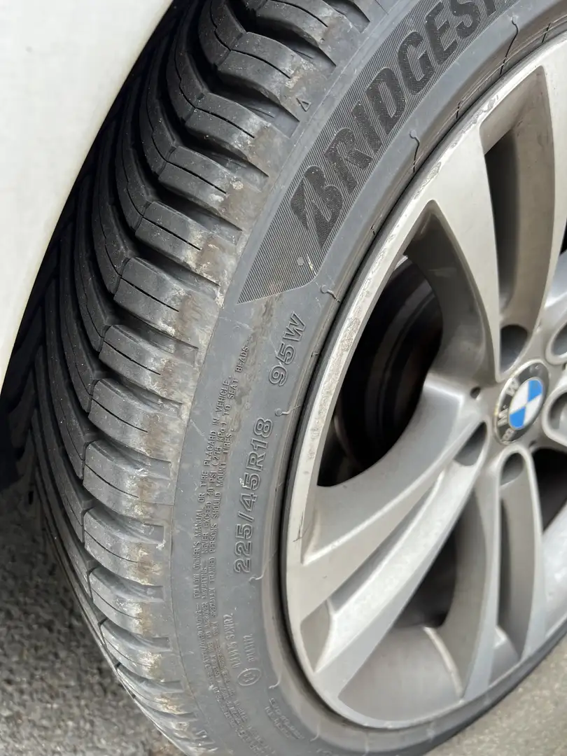 BMW 420 BMW 420 diesel coupé X Drive. Sport F32. Blanc - 2