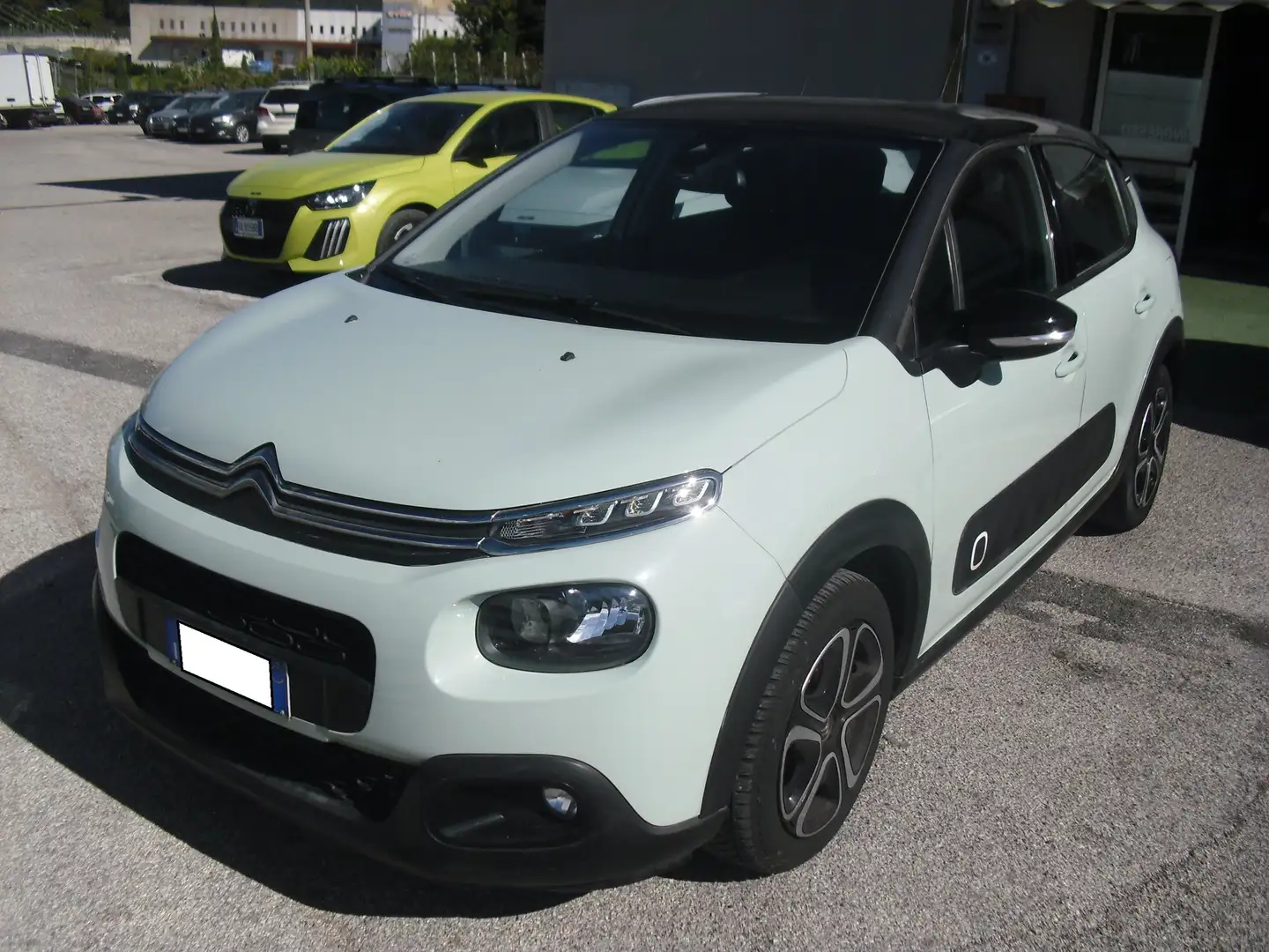 Citroen C3 1.2 puretech Shine Gpl della casa 82cv, OTTIME C. Verde - 1