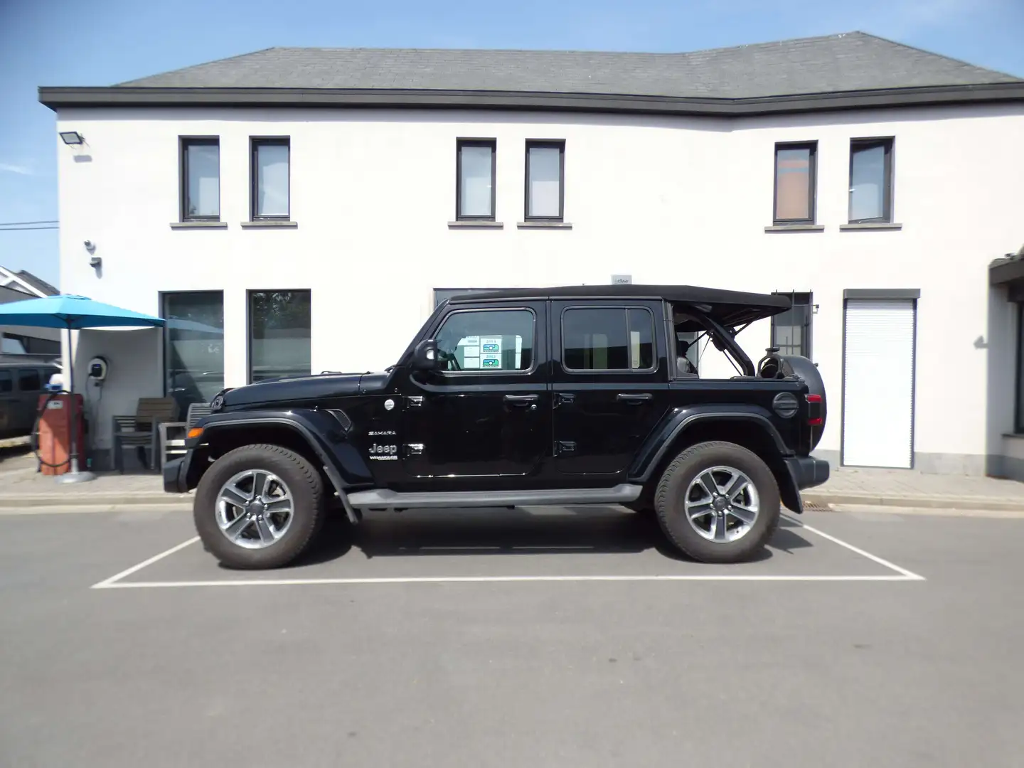Jeep Wrangler 2.0 Turbo Sahara**73000km**Black** Noir - 2
