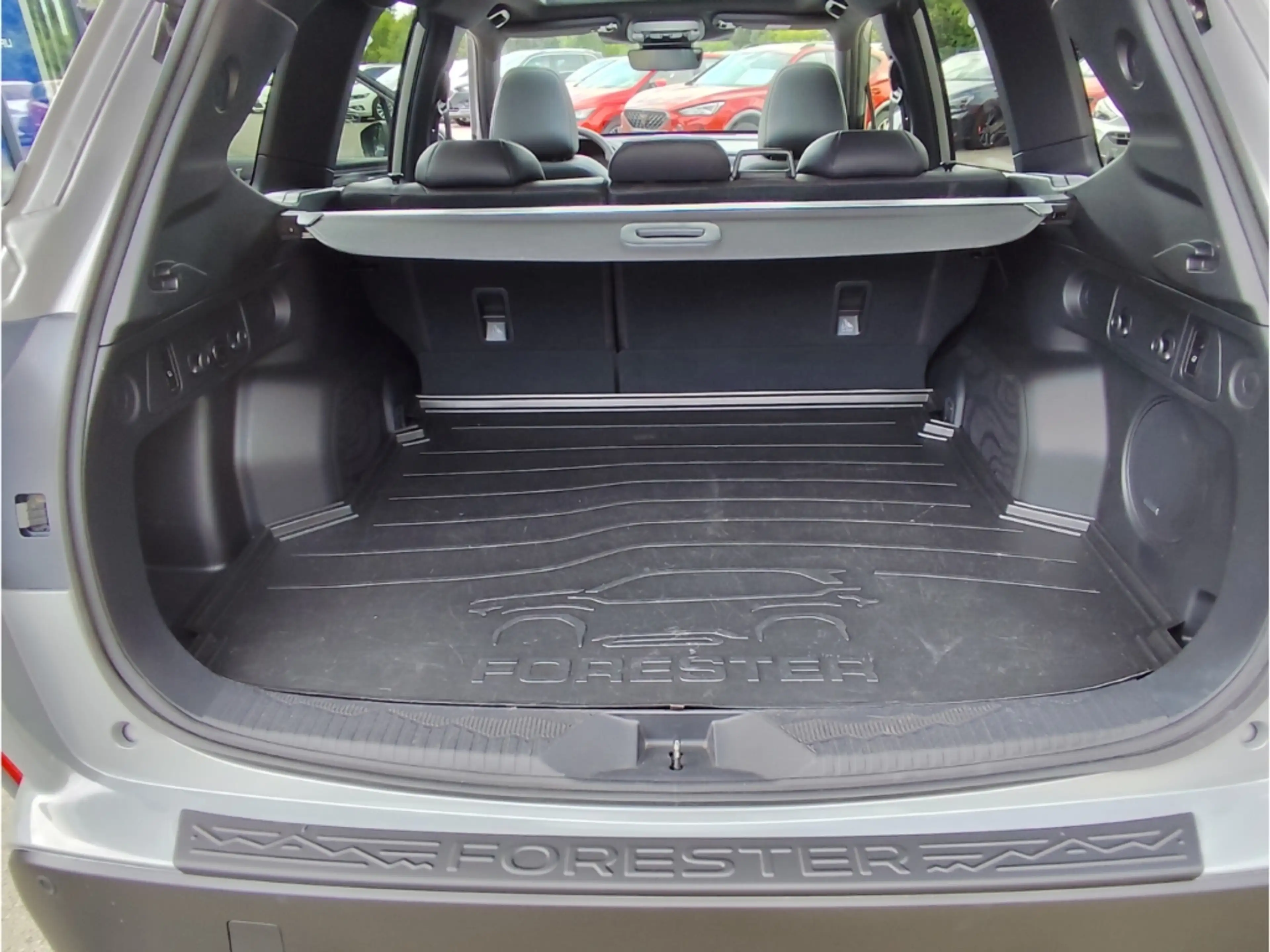 Subaru Forester 2.0ie Platinum Leder Schiebedach Navi — photo 7
