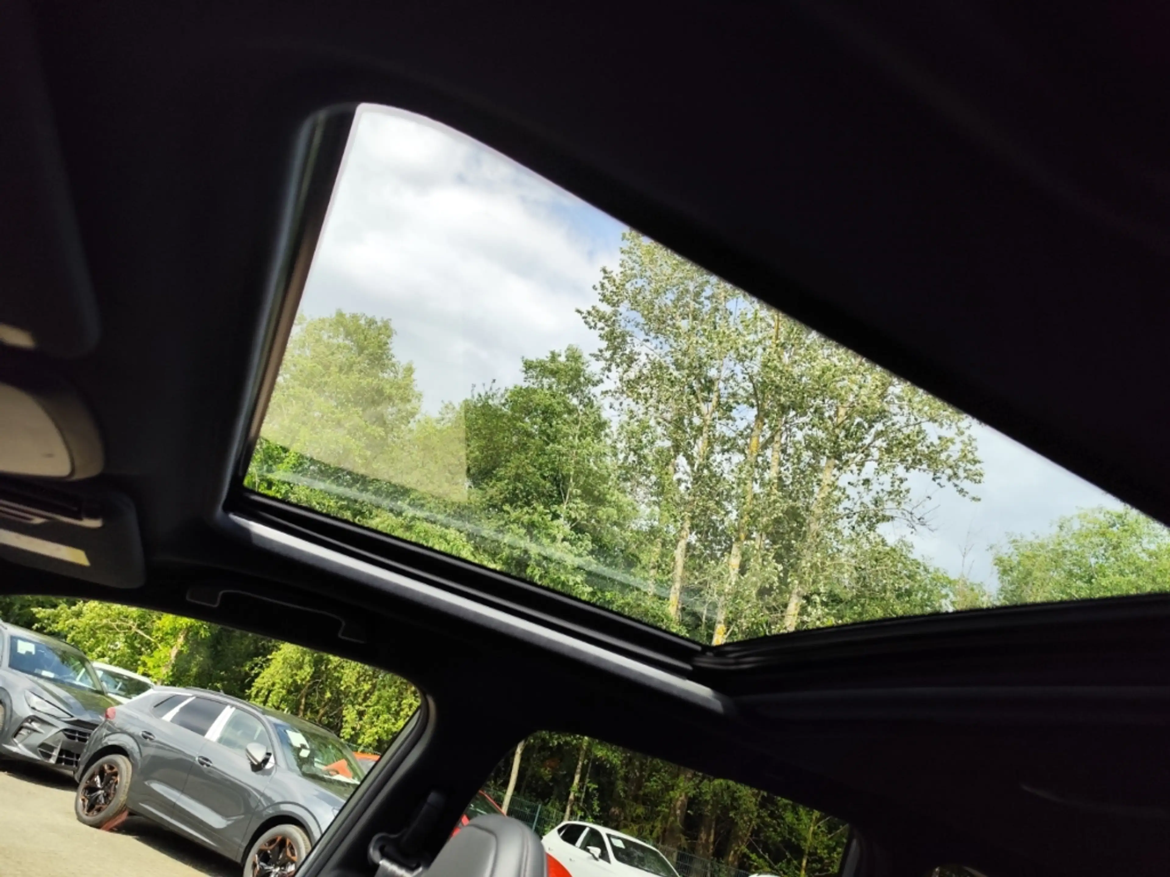 Subaru Forester 2.0ie Platinum Leder Schiebedach Navi — photo 12