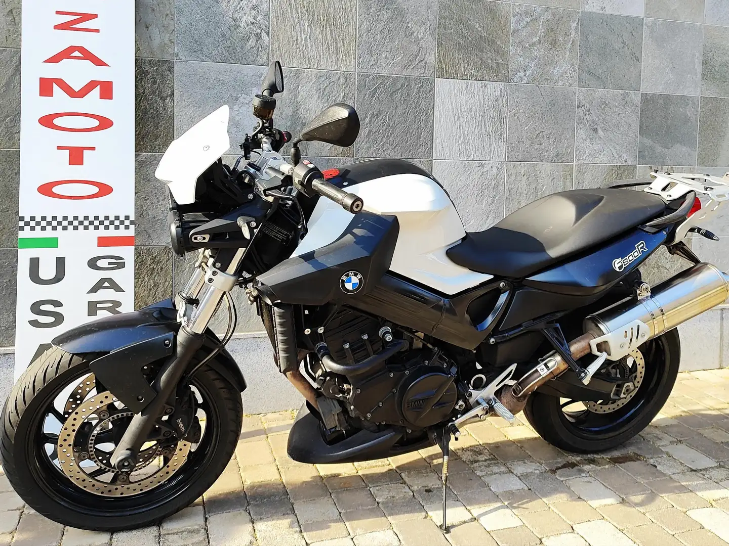 BMW F 800 R Bianco - 2