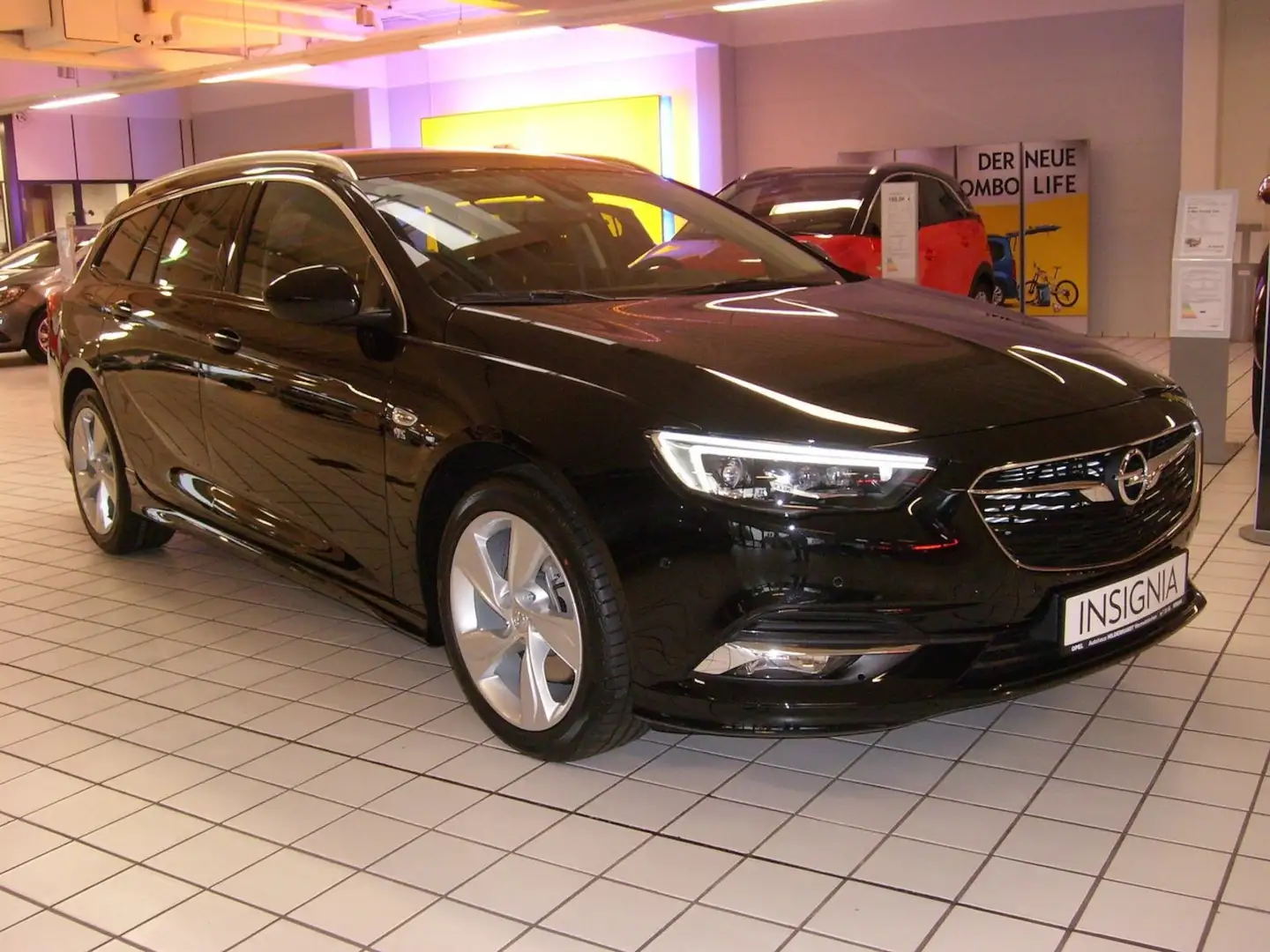 Opel Insignia Sports Tourer INNOVATION Exclusive Schwarz - 1