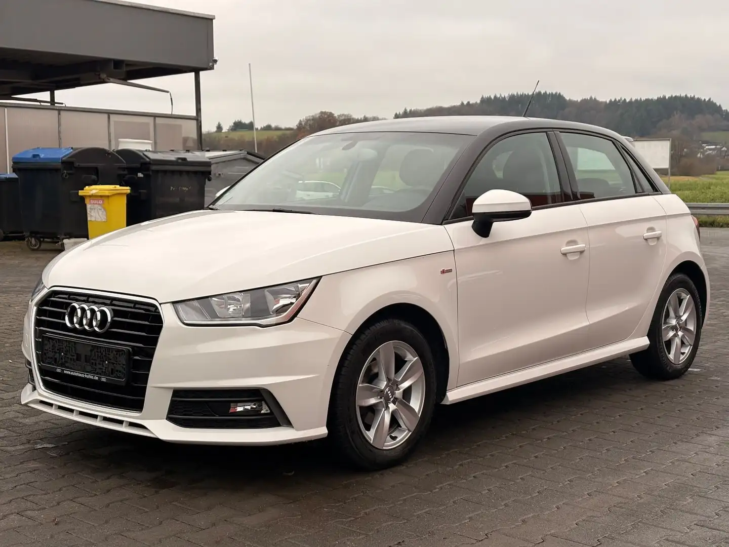 Audi A1 Sportback S-line *Garantie* Klima S-Heft EU6 Weiß - 1