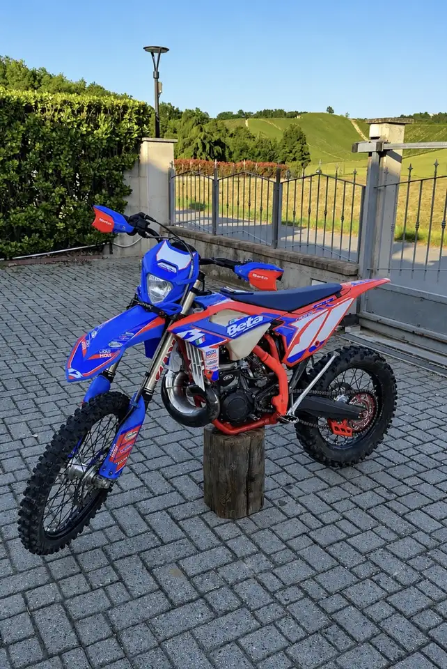 Beta RR 300