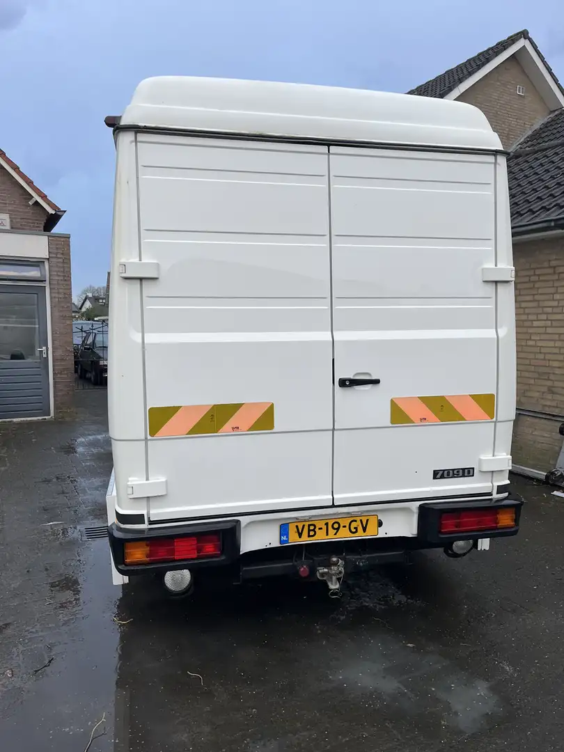 Mercedes-Benz Vario 709 - 1