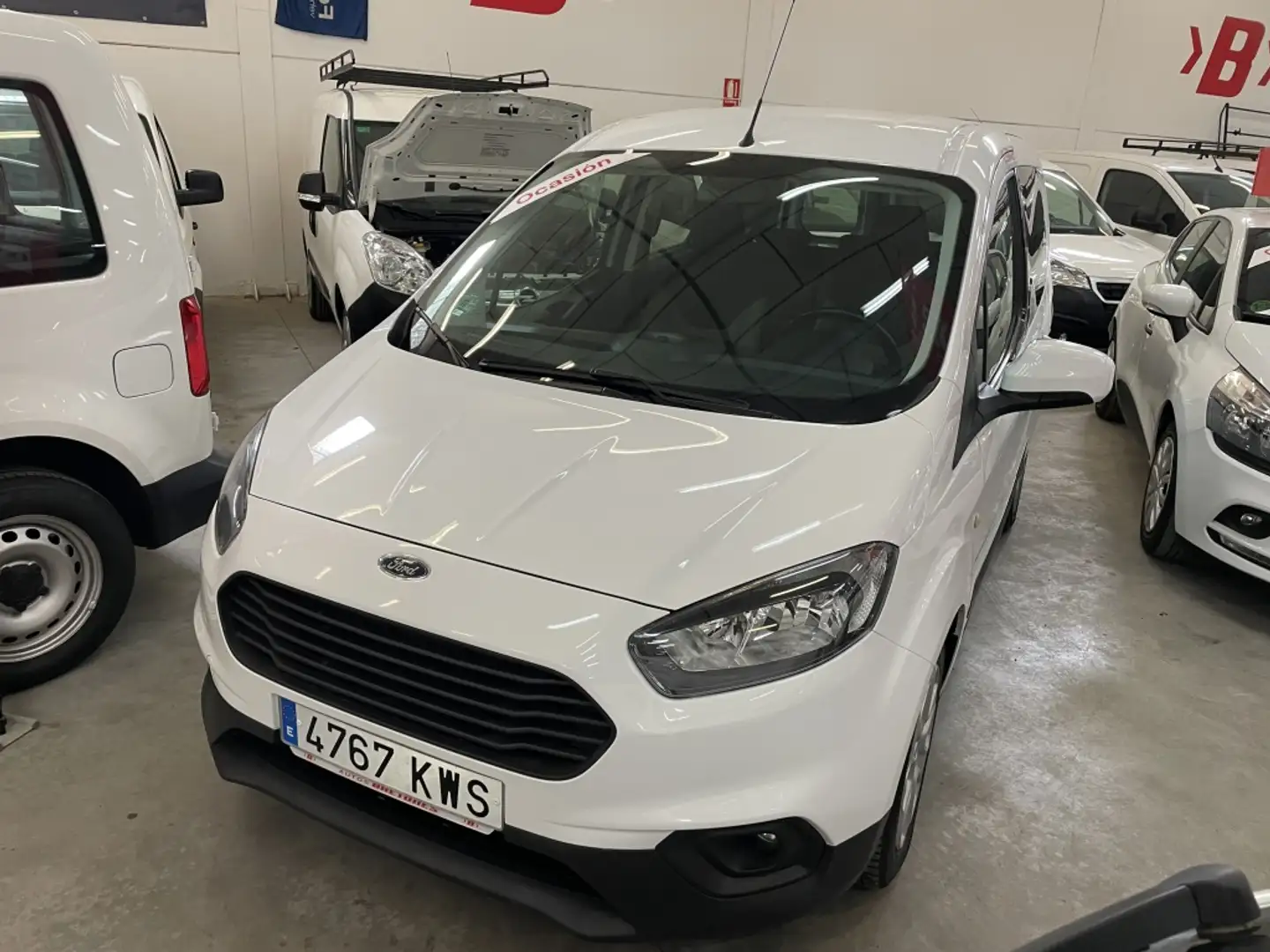 Ford Transit Courier Kombi 1.5TDCi Ambiente 75 Blanco - 2
