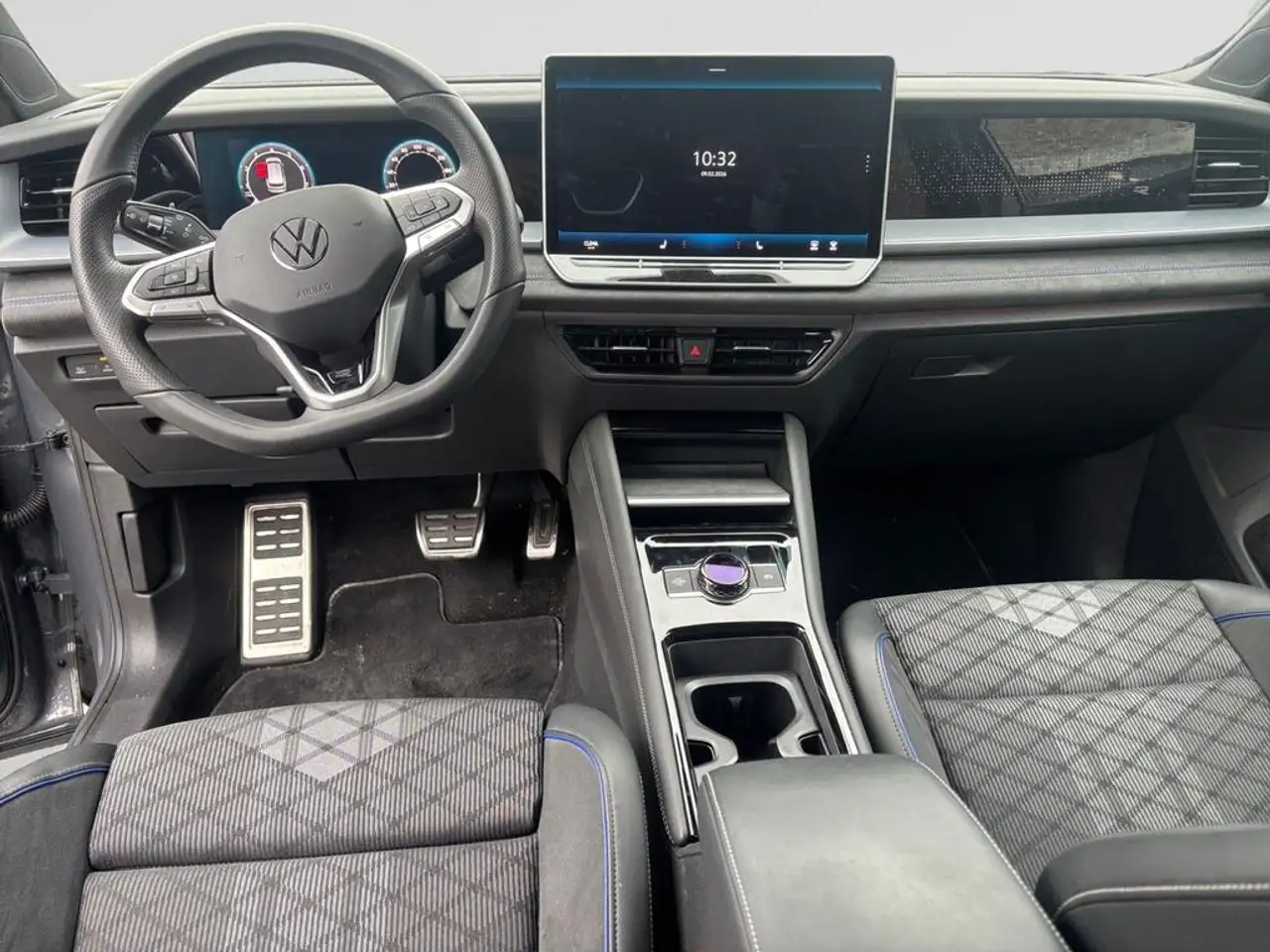 Volkswagen Tayron Tayron R-Line 1.5 eTSI 110 kW (150 ch) 7 vitesses DSG 3
