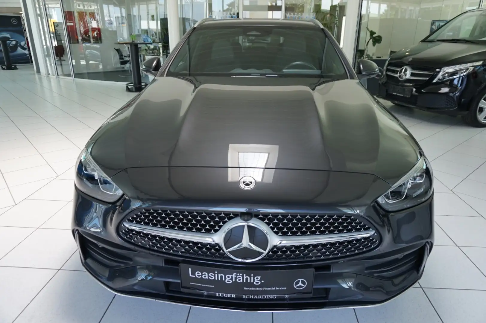 Mercedes-Benz C 200 d T-Modell AMG RKam PTS Shz LED eHeck Ambi Grau - 2