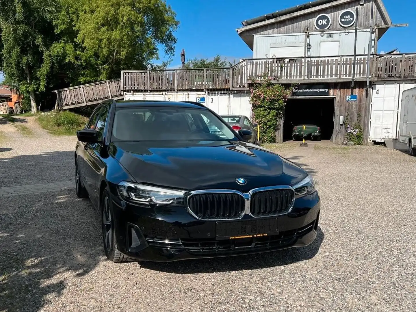 BMW 520 d Touring Driving-Ass-Prof. AHK HUD Massage Noir - 1