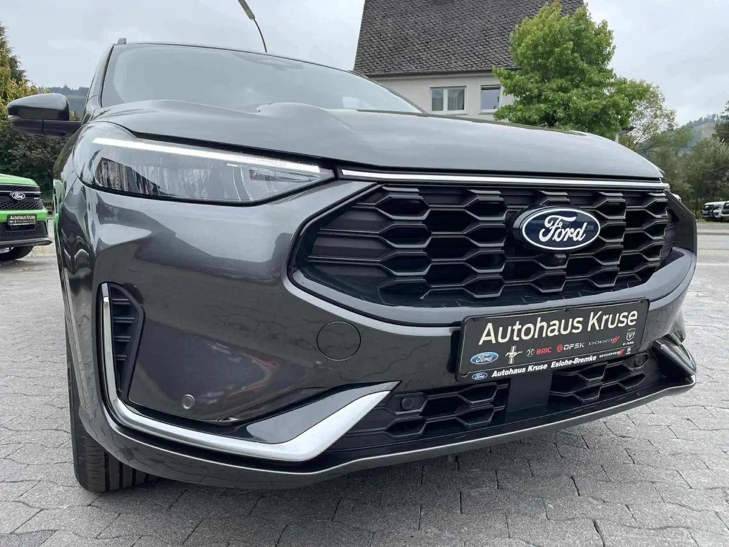 Ford Kuga ST-Line X Grijs - 2