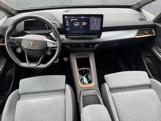 Cupra Born view 9