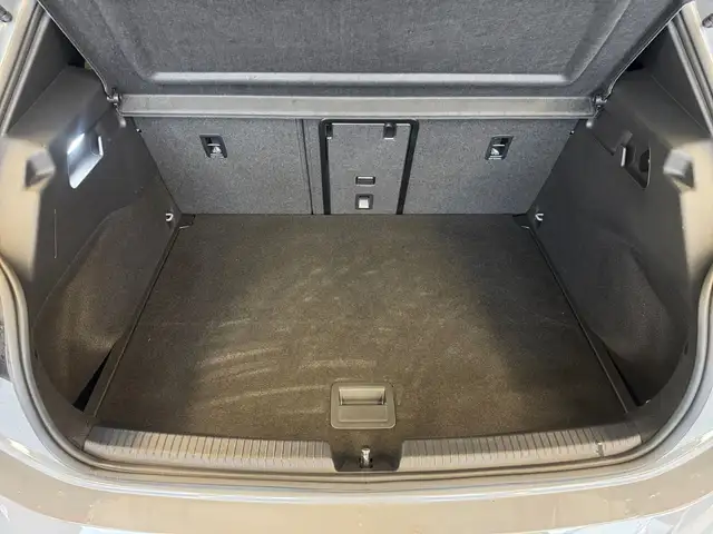 Cupra Born view 14