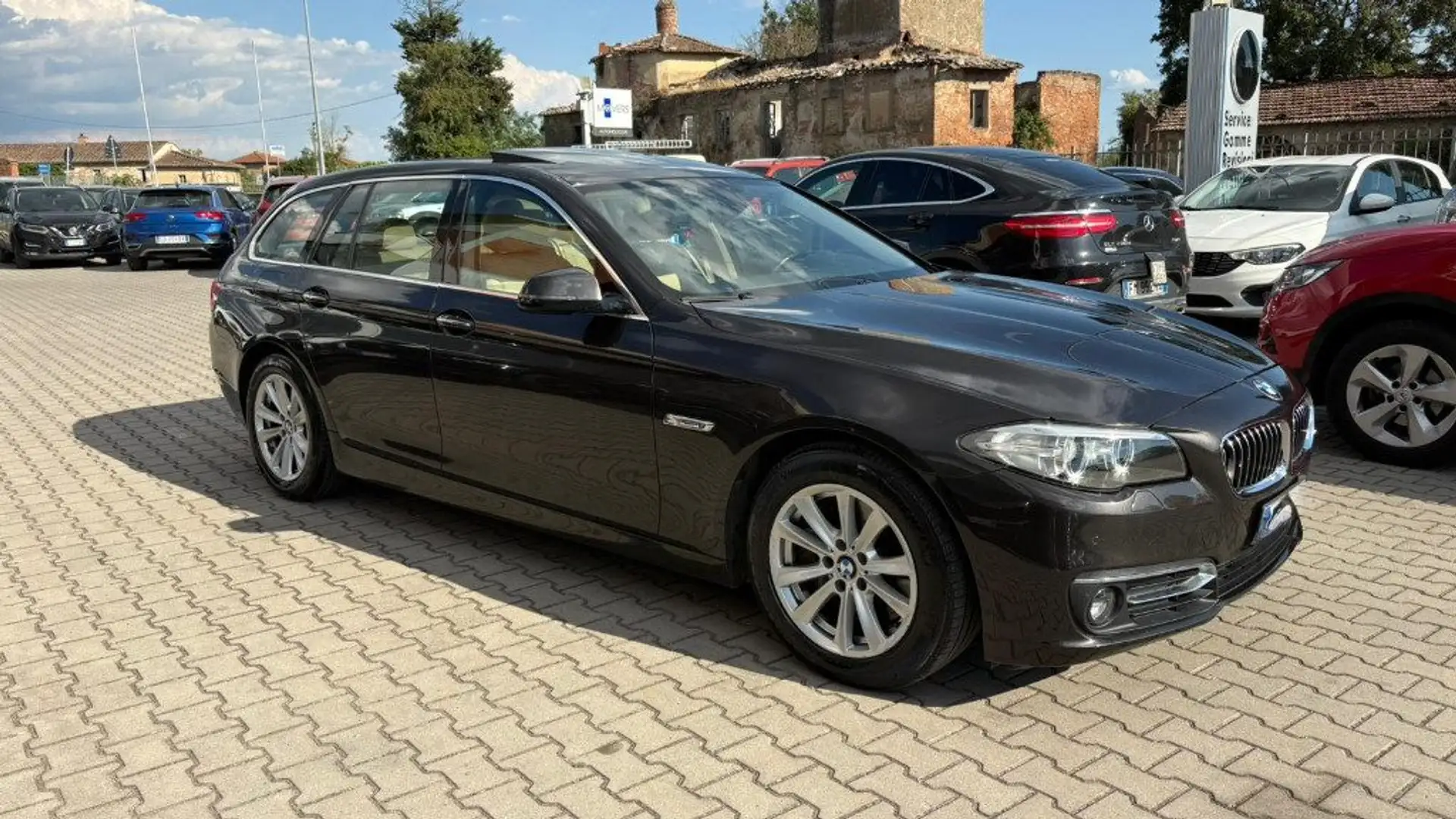 BMW 530 dA 258CV Touring Luxury **UNICO PROPRIETARIO** Grigio - 2