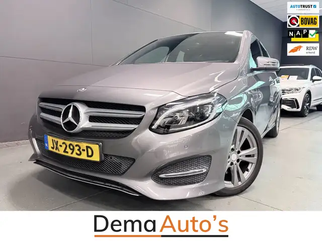Mercedes-Benz B 180 Prestige NAVI/LED/PDC/CRUISE/H-LEDER///