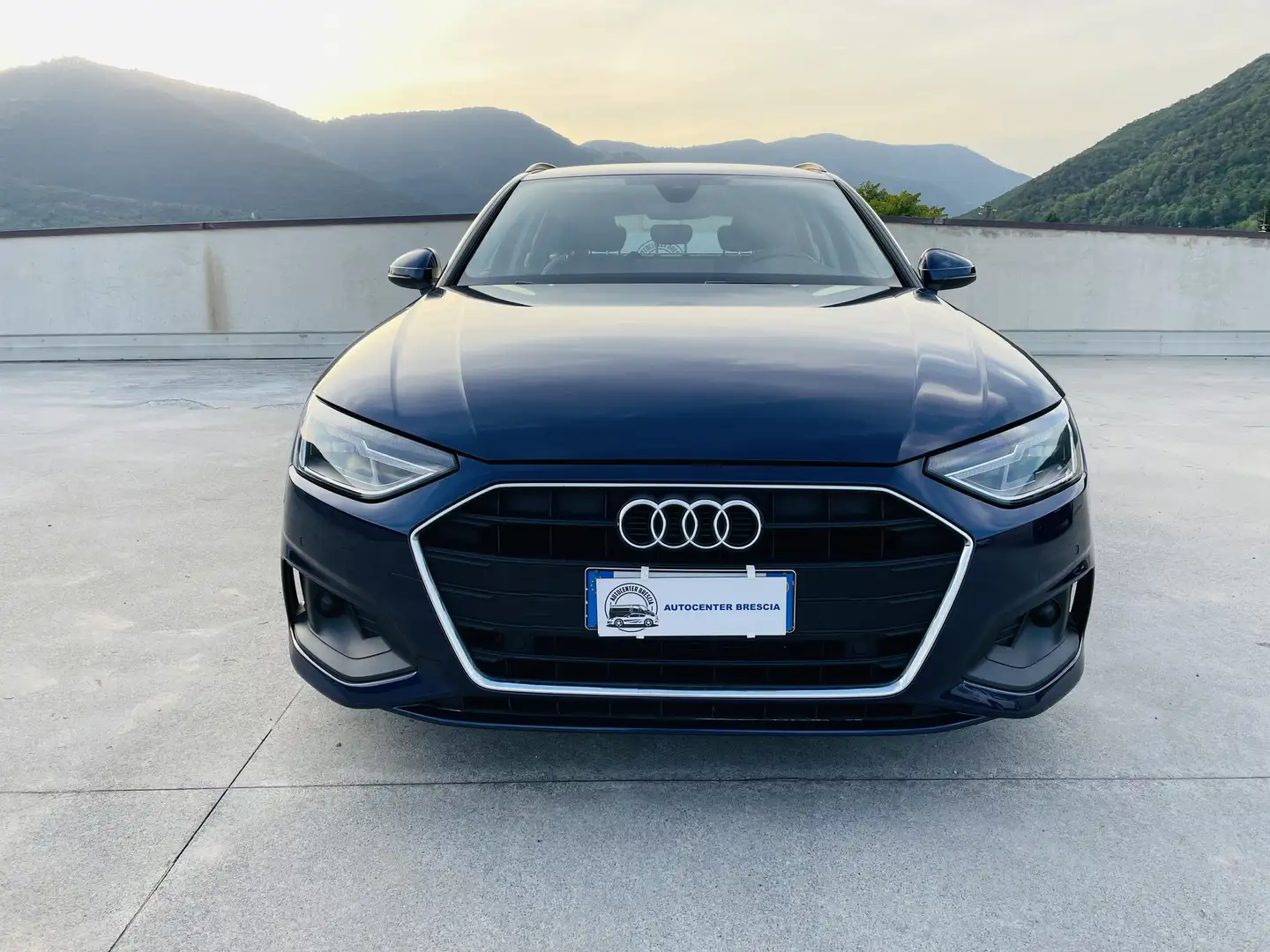 Audi A4 AVANT 35 TDI 163 CV STronic 5 Serie 1Proprietario Gris - 2